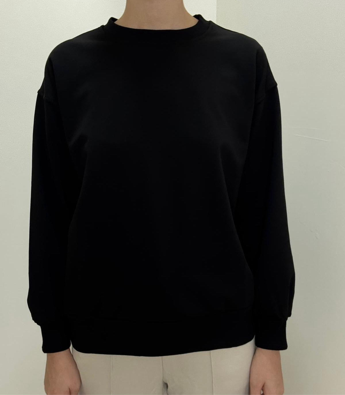 %100 Pamuk Siyah Sweatshirt - Kadın